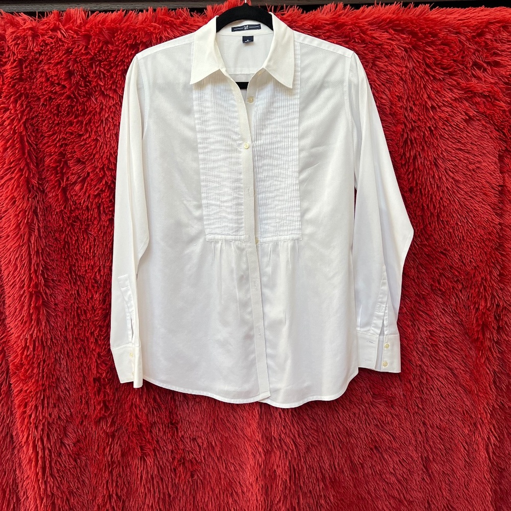 Gap Women's white tuxedo blouse